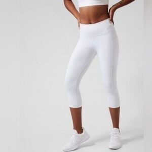 Athleta White Ultimate Stash Capri Leggings Size 3X